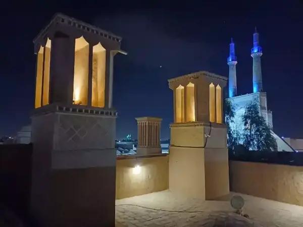 فضای بیرونی 3 اقامتگاه سنتی علی بابا یزد